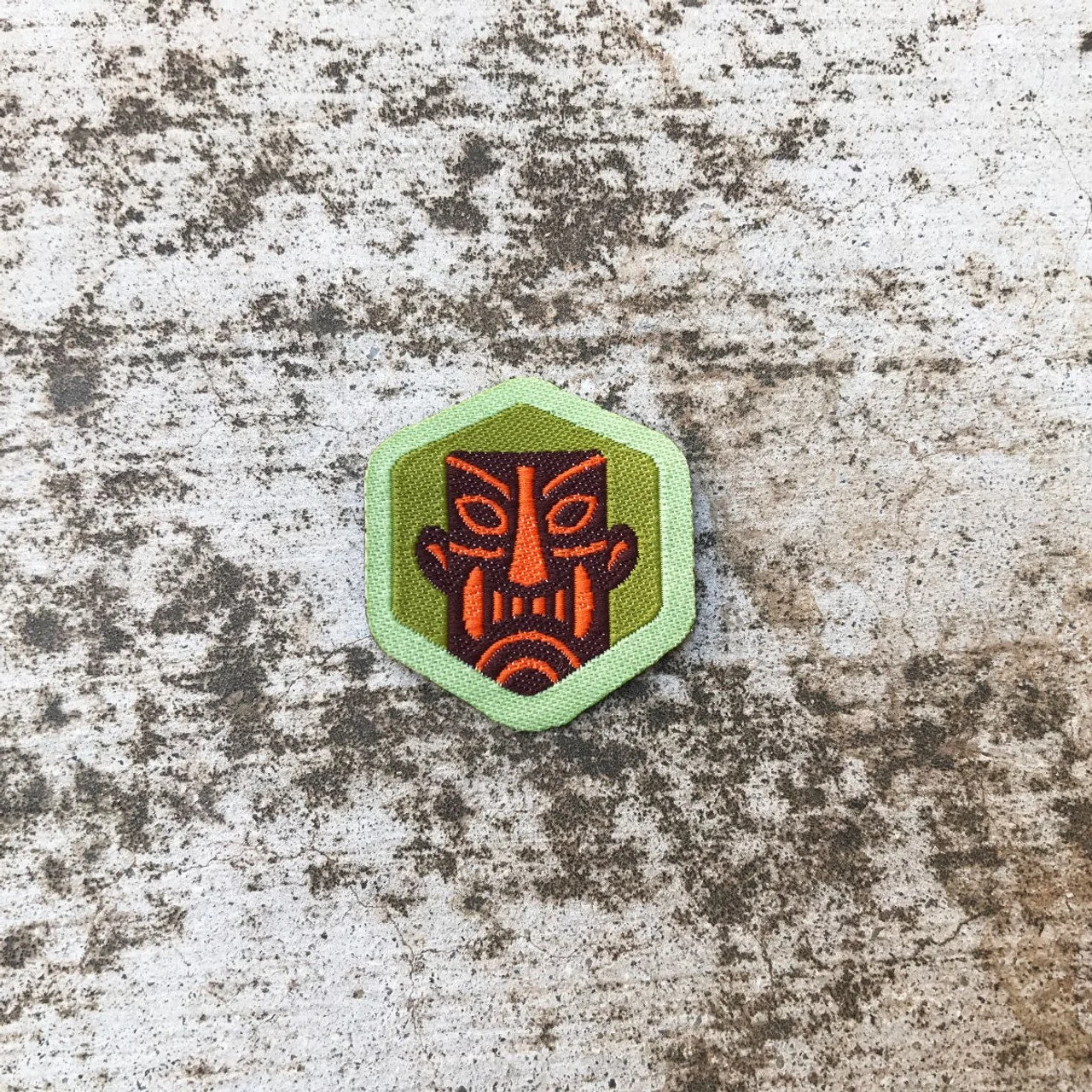 badge_tiki__50590+%281%29.jpg